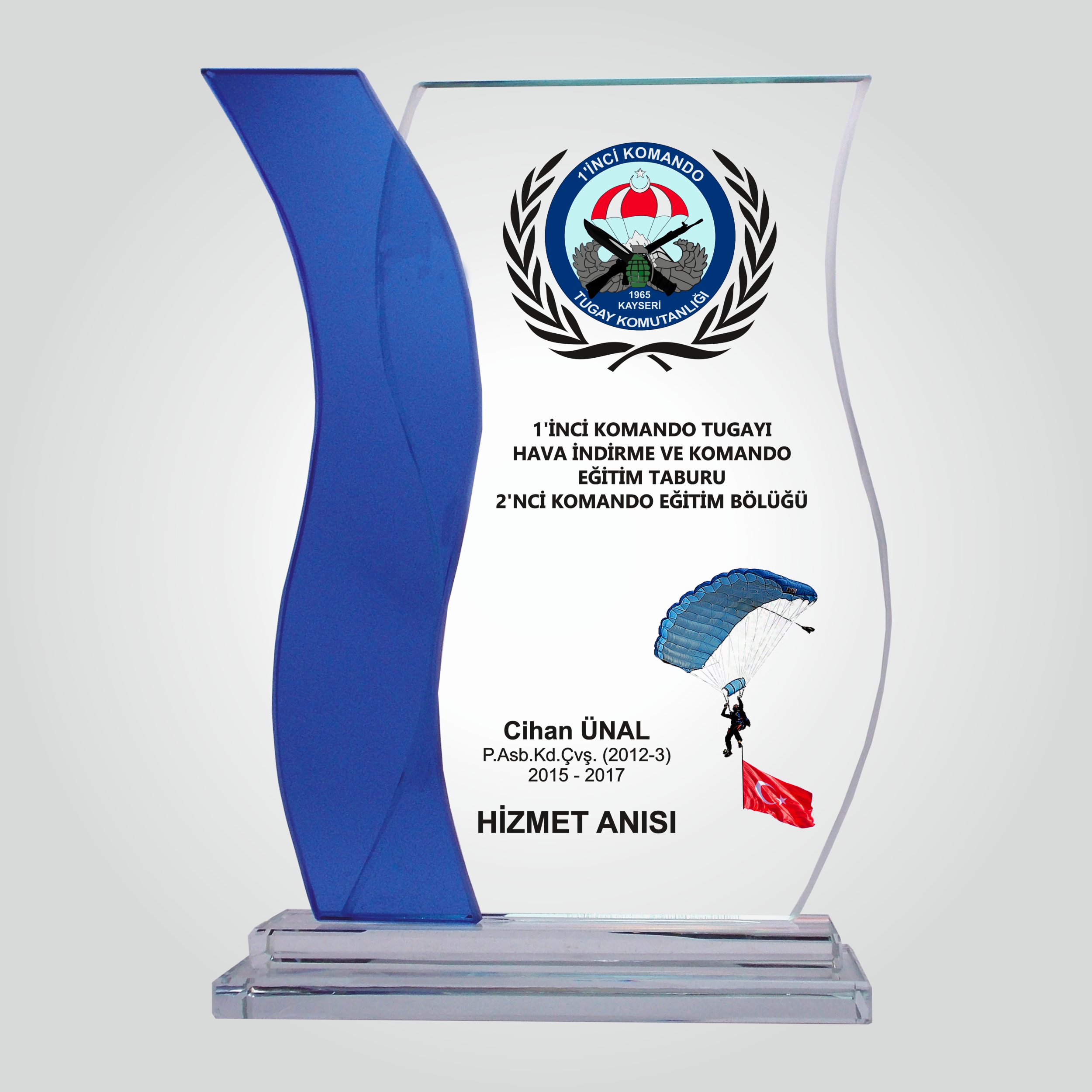 askeri-komando-hizmet-anisi-kristal-plaket